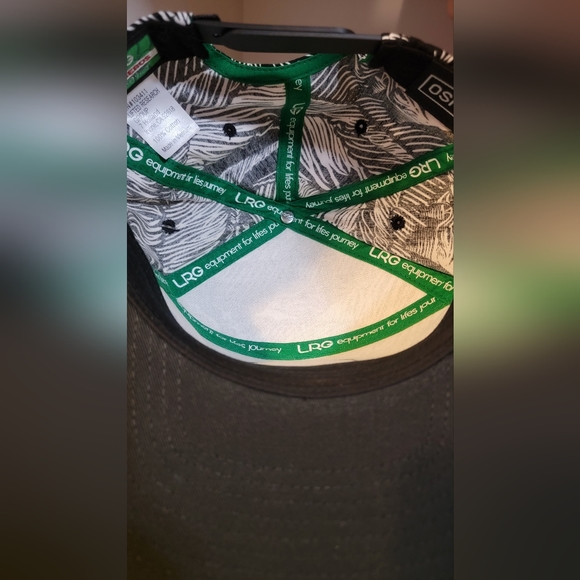BNWT LRG Adjustable Hat - Picture 2 of 6